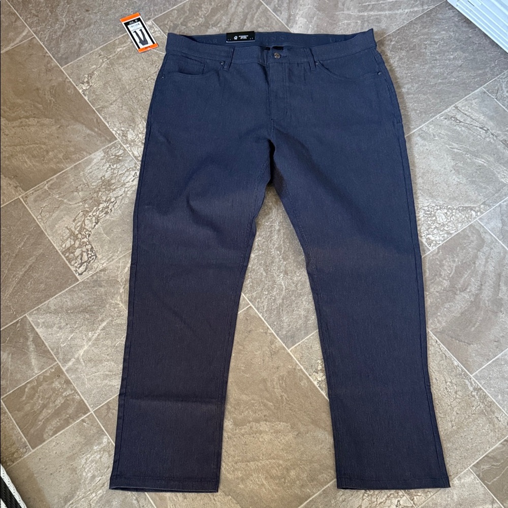 UrbanStar Men's Blue stretch relaxed straight leg Jeans 42X32 rayon blend NWT